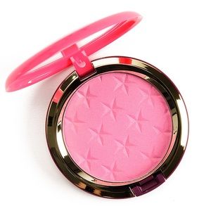 BNIB MAC Magic Dust Powder in Yum Yum Yum